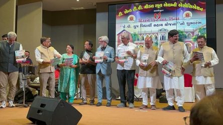 Dr. Faruk G. Patel, KP Group CMD, Launches ‘KP Vidhyarthi Sahahay Yojana’ during ‘Dil Ne Fir Yaad Kiya’ Program by T & TV Middle School Alumni Association