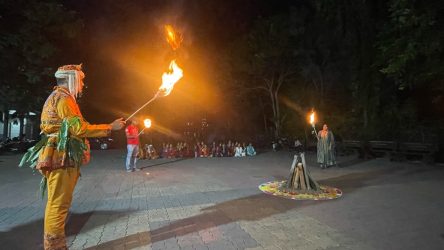 Mr. Faruk G. Patel cheered up teachers at The Surat City Bharat Scout and Guide Association.